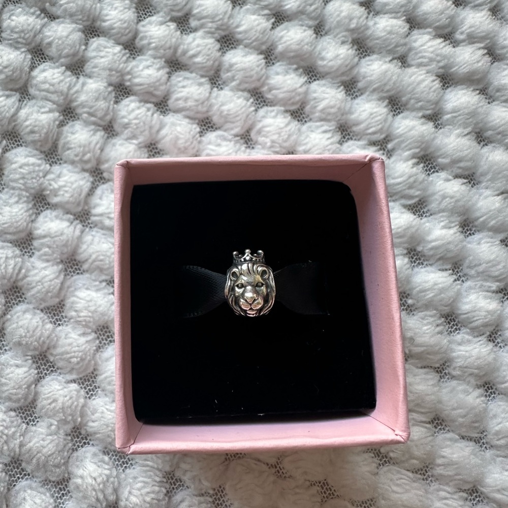 Silver Regal Lion Head Pandora Charm